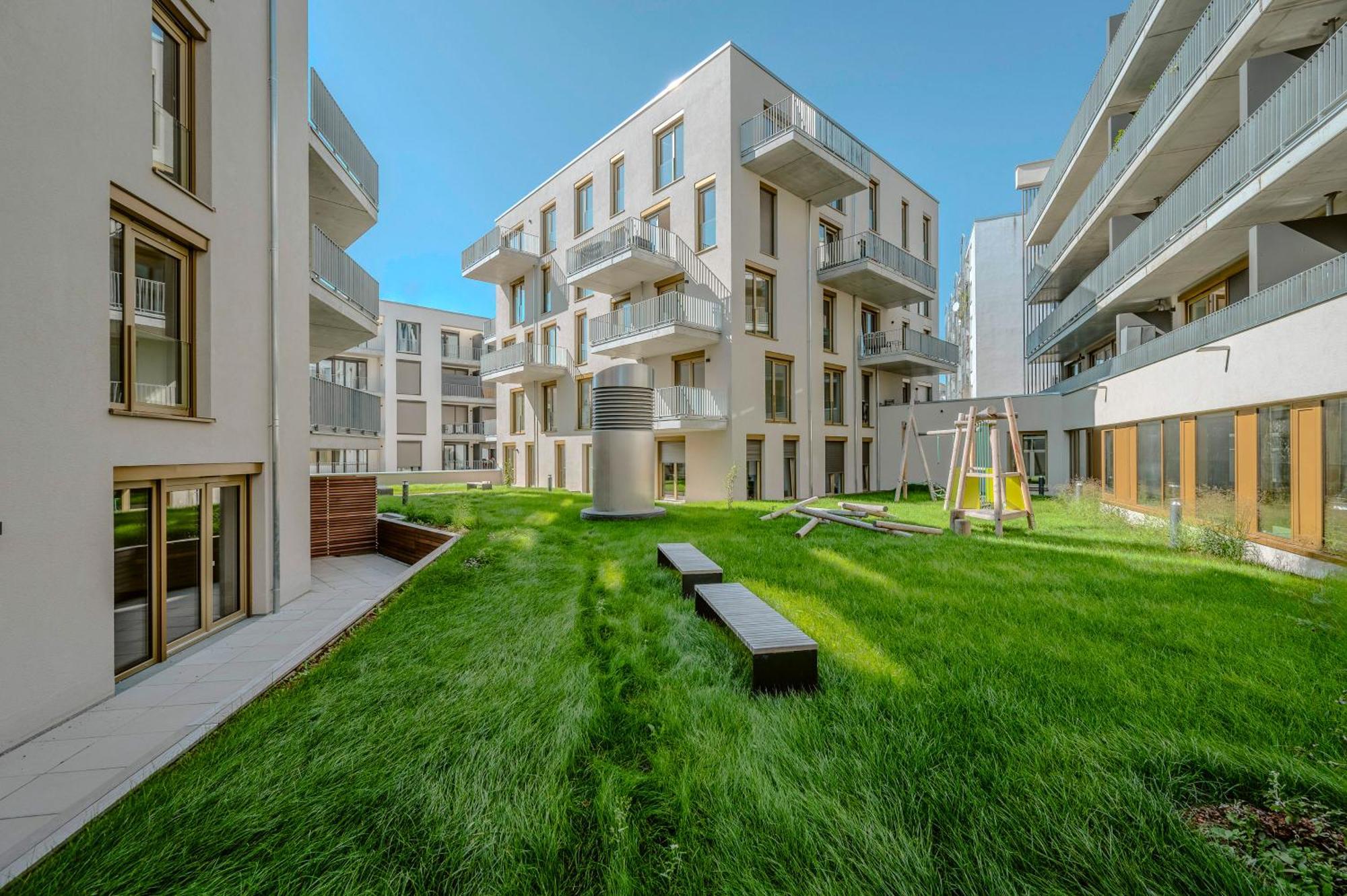 Exquis Artistic 2Br-Apartment Eames I Garden I Family-Friendly I Parking I Home Office Boeblingen Exterior photo